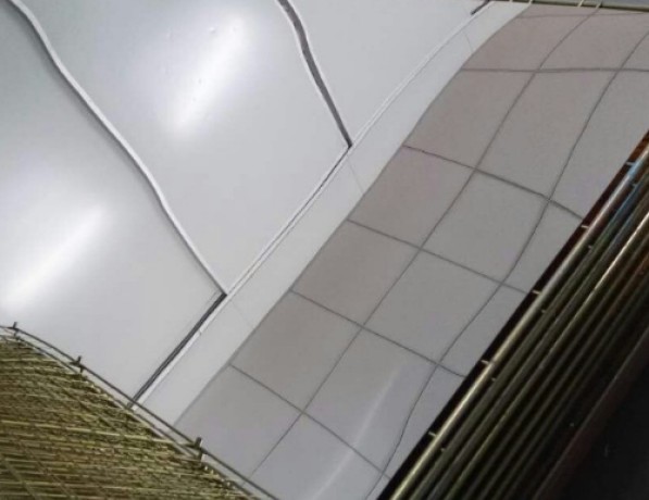 Лист нержавеющий BA+LPE зеркальный с защитной пленкой под лазер х/к AISI 201 0,7 мм ASTM A240 фото